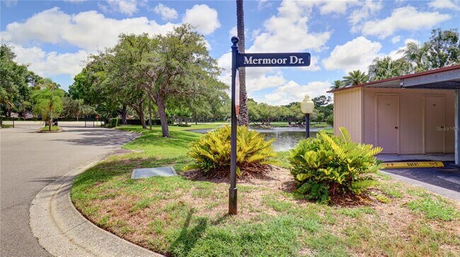 Building Photo - 3399 Mermoor Dr