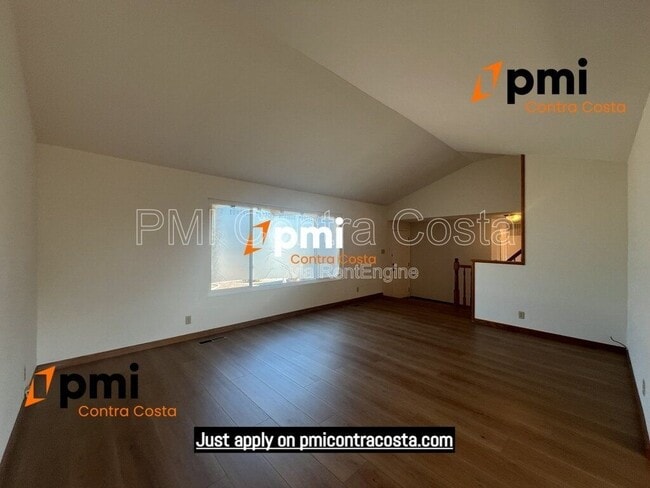 Building Photo - 2850 St Denis Dr
