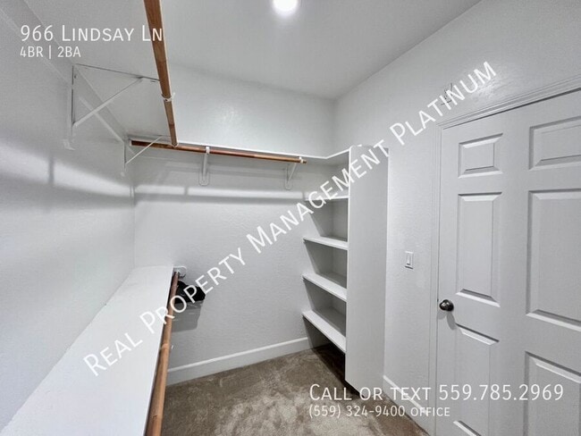 Building Photo - 966 Lindsay Ln