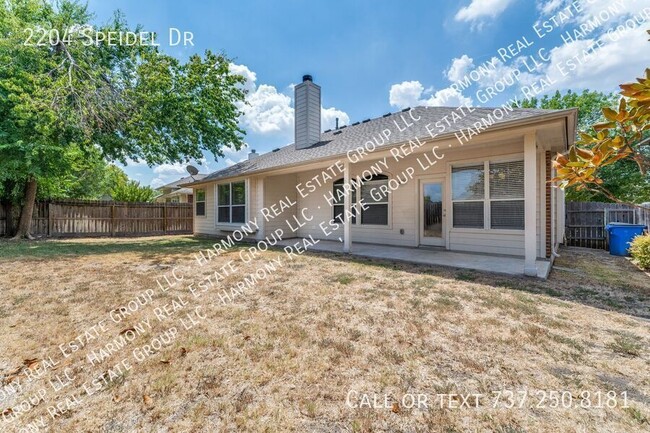 Building Photo - 2204 Speidel Dr