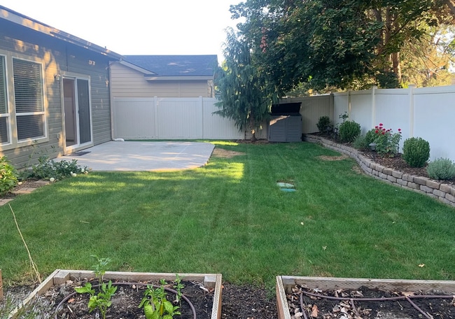 Building Photo - Upgraded 3 Bedroom Home in West Boise