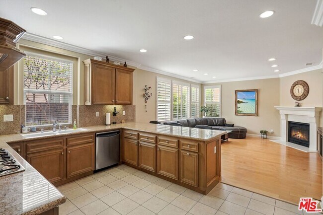 Building Photo - 1230 Wisteria Ave