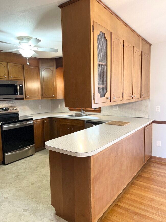 Building Photo - 524 Saybrook Rd