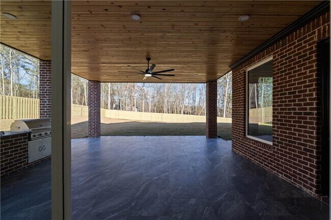 Building Photo - 407 Buford