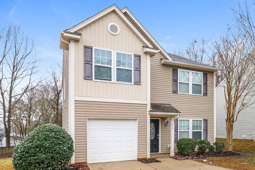 Building Photo - 7219 Waldon Park Lane