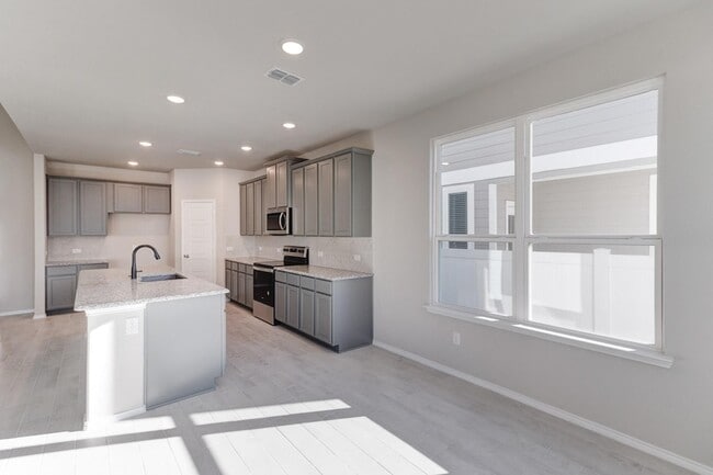 Building Photo - 5933 Revere Dr