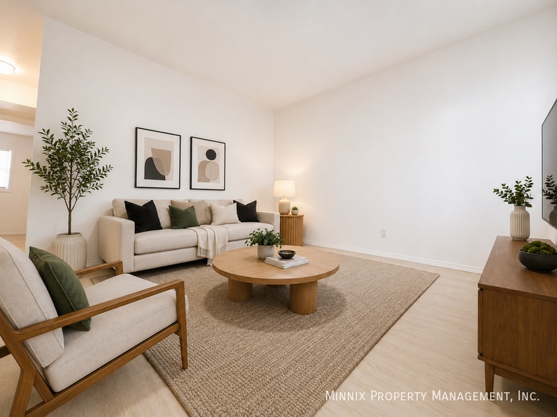 Building Photo - 5005 Avenue W