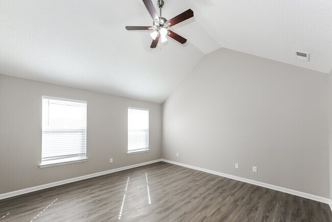 Building Photo - 1580 Potomac Ct
