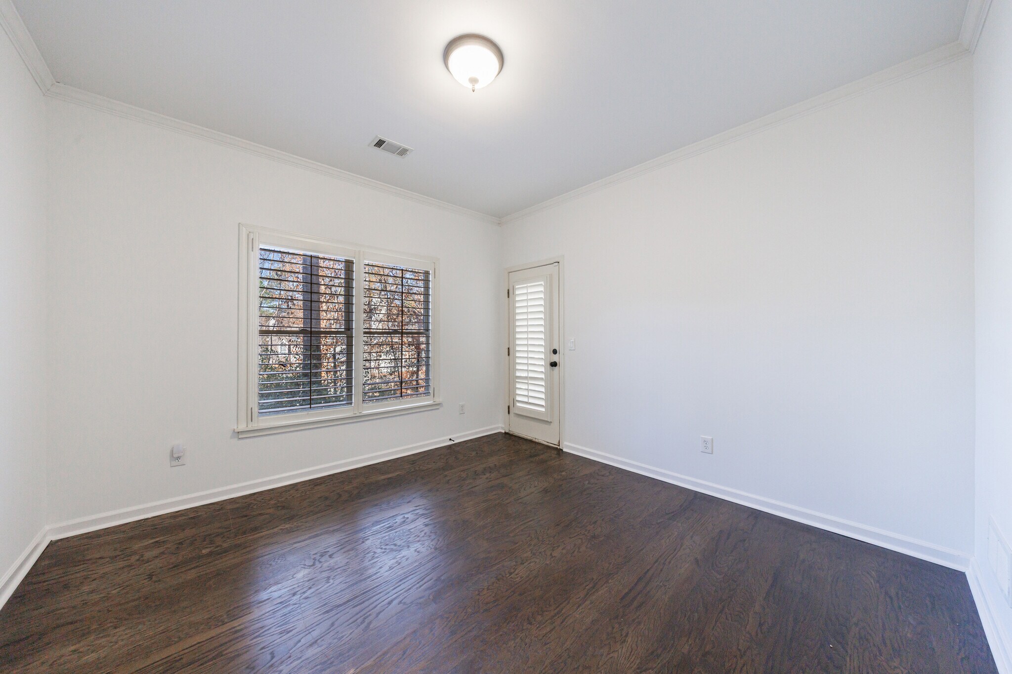 Building Photo - 1012 Madeline Ln