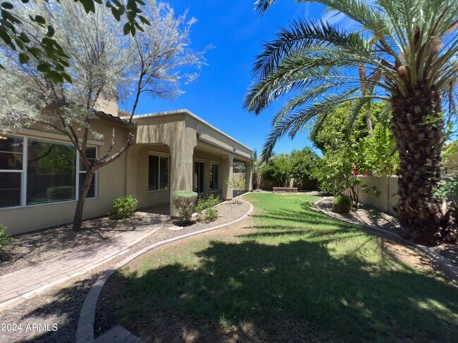 Building Photo - 4443 S Greythorne Way