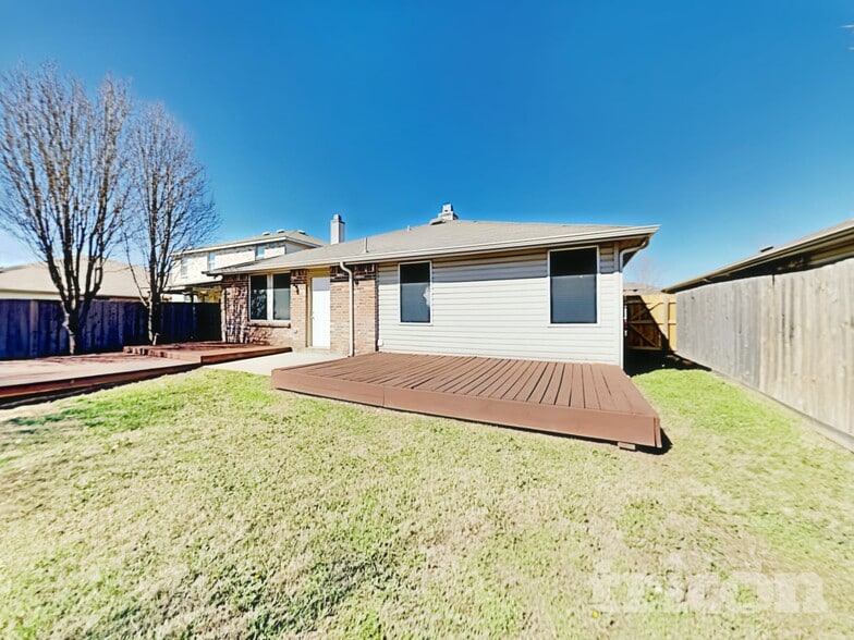 Building Photo - 1728 Rialto Way