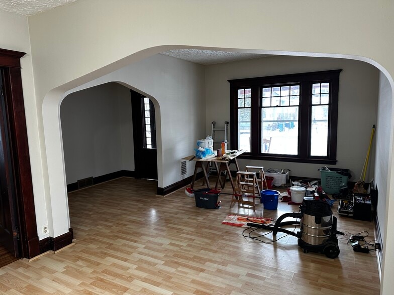 Building Photo - 23 Indian Orchard Pl