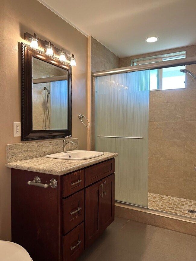 Building Photo - St. Louis Heights - 3BR/2BA/Garage (Pet Ne...