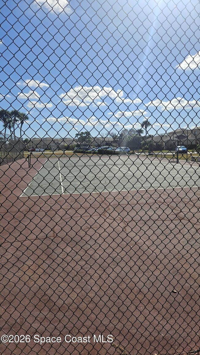 Building Photo - 1491 Sheafe Ave NE