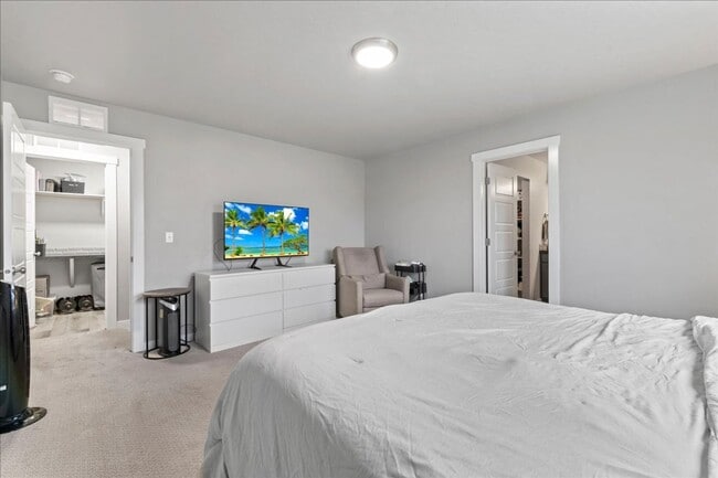 Building Photo - Single level 4bd/2ba/3 car garage Home in North Meridian