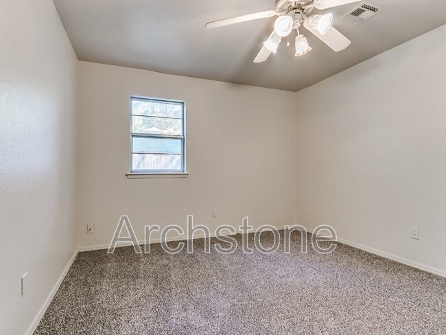 Building Photo - 5216 Coble St