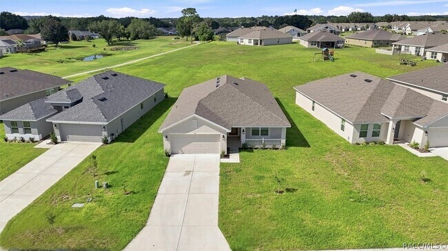 Building Photo - 336 W Rexford Dr