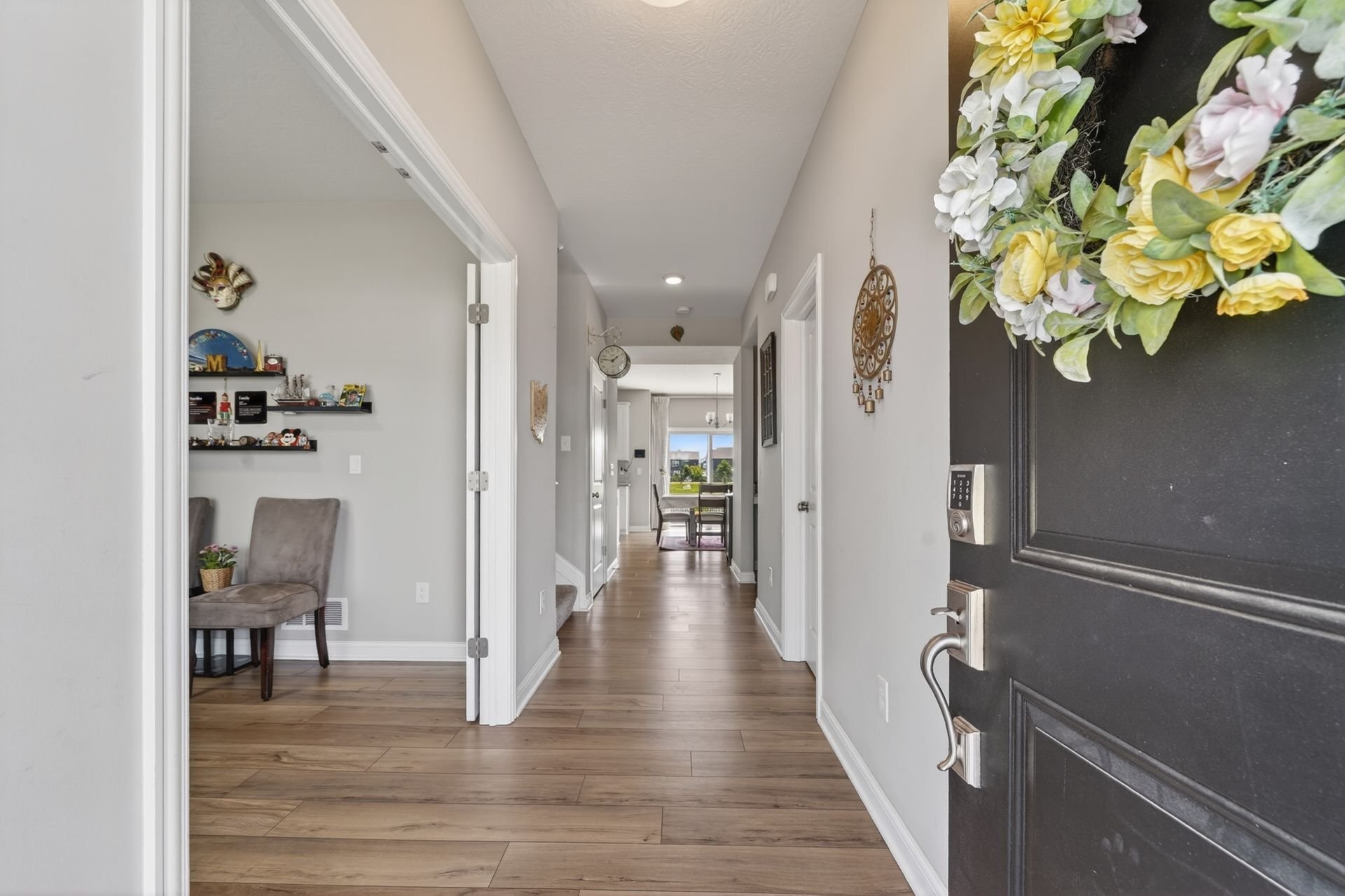 Building Photo - 3805 Mantle Dr