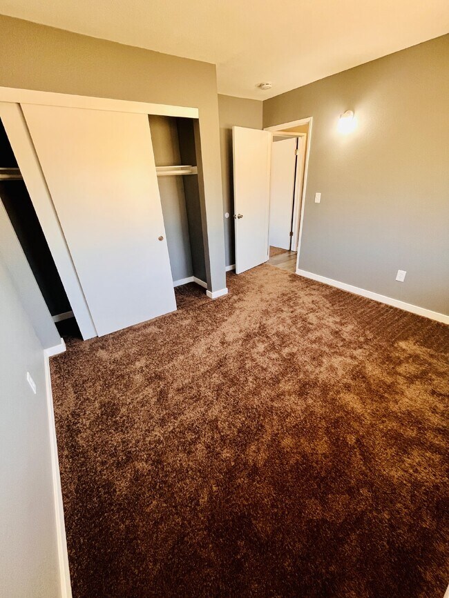 Building Photo - Two bedroom Home in South Joshua Tree