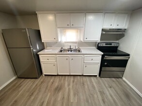 Building Photo - Heart of Lubbock Efficiency!
