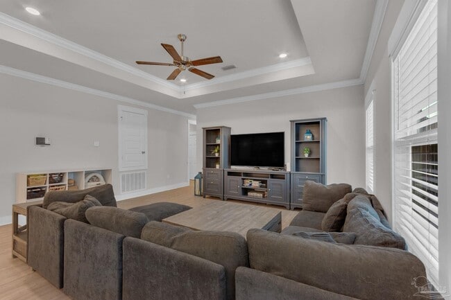 Building Photo - 7057 Whitetail Run Dr