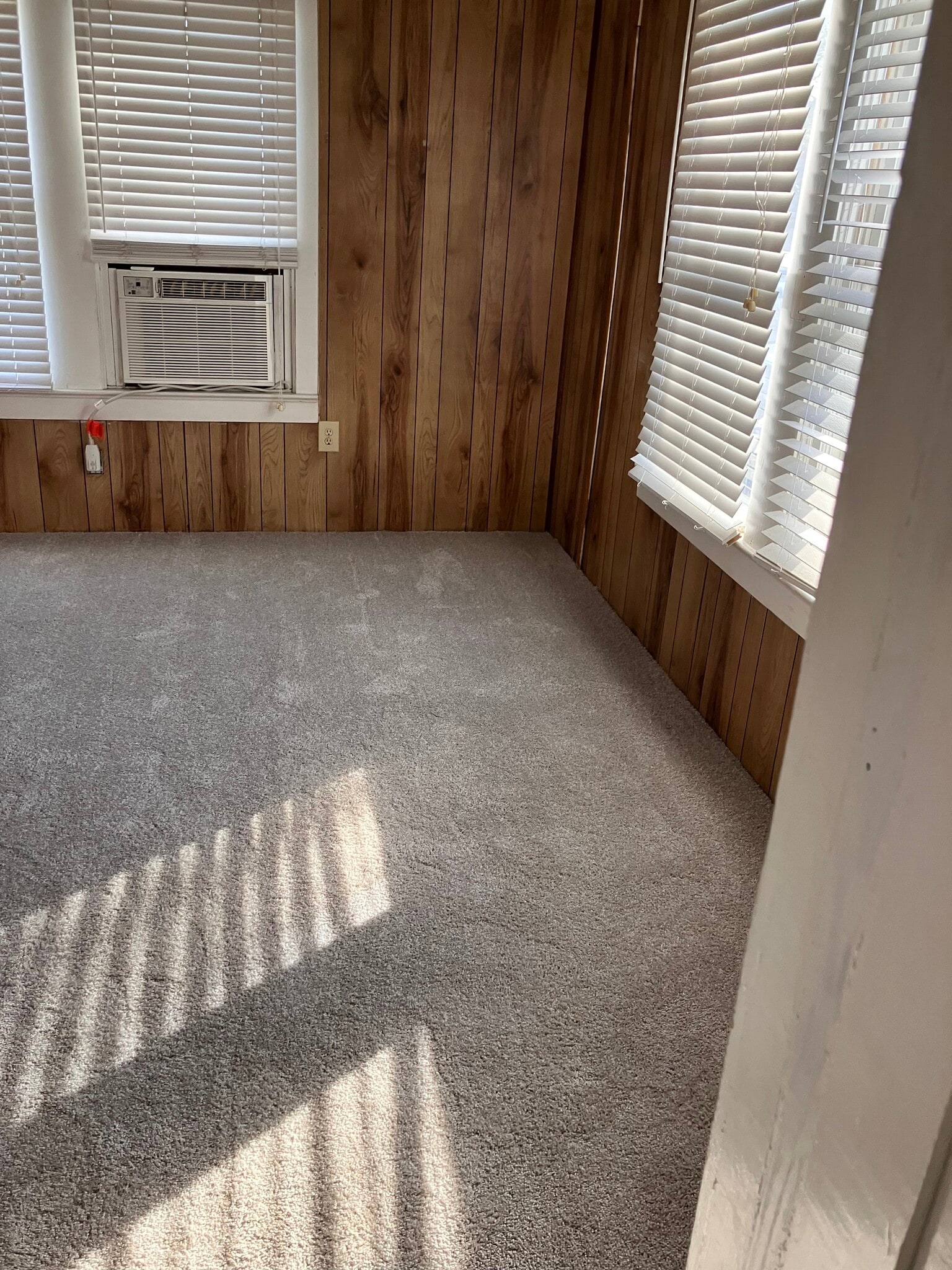 Building Photo - 602 3rd St