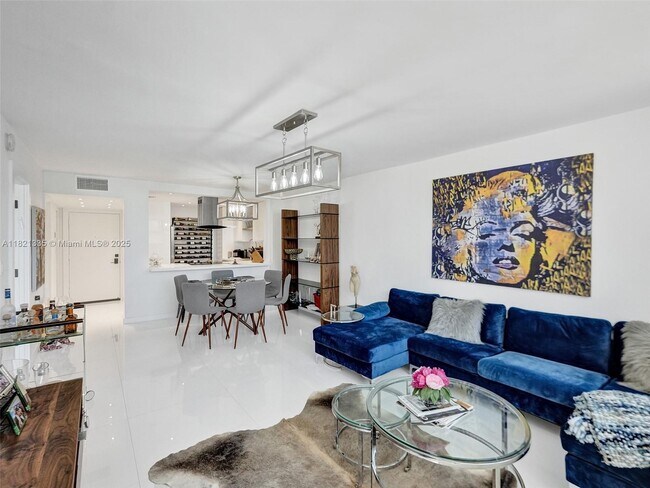 Building Photo - 1825 S Ocean Dr