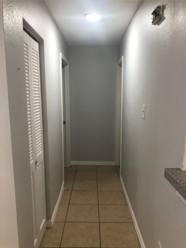 Building Photo - 9531 Pagewood Ln