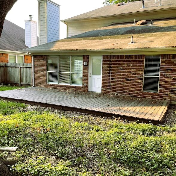 Building Photo - 18143 Holly Forest Dr