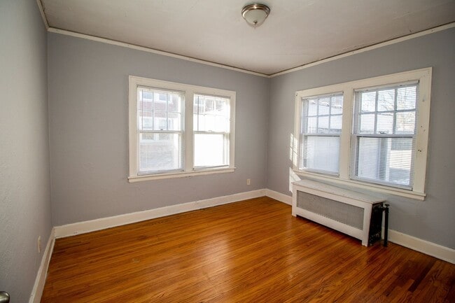 Building Photo - 205 S College Ave