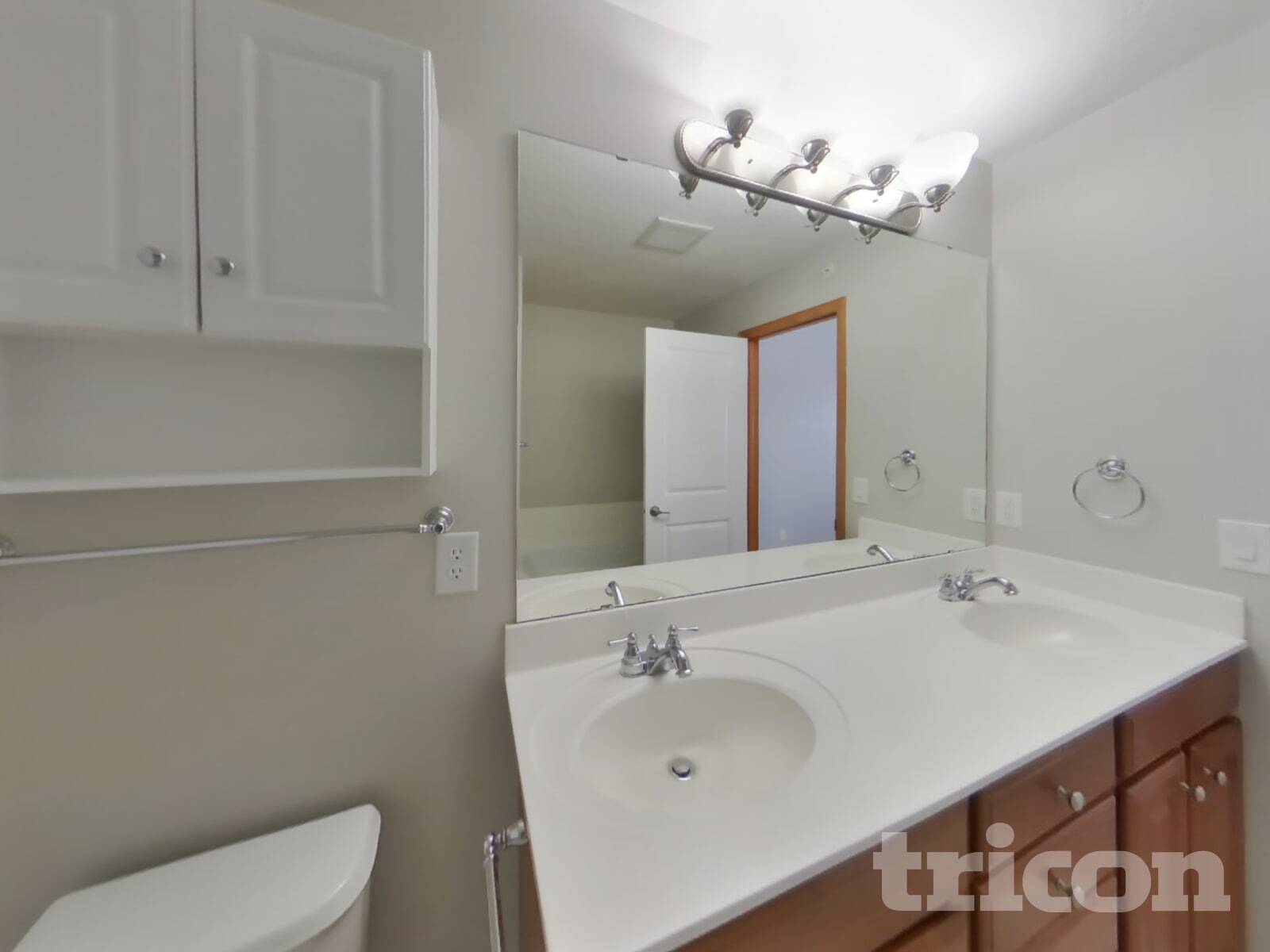 Building Photo - 1627 Fox Hunt Way