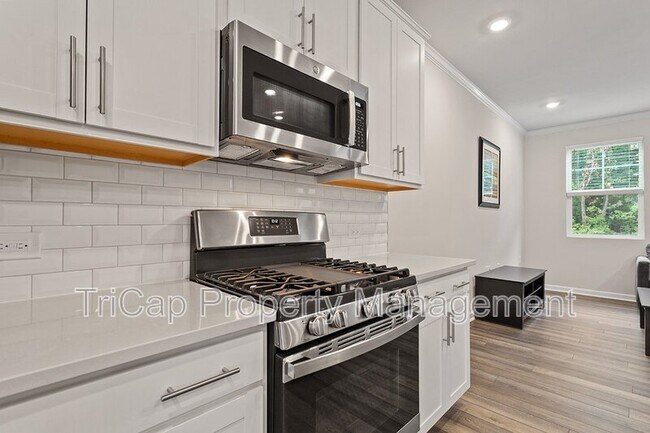 Building Photo - 1721 Chirping Trl