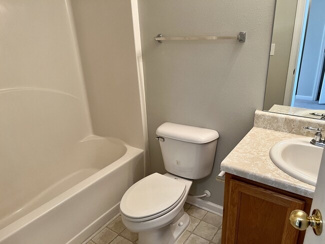 Building Photo - 280 Swaying Pine Ct