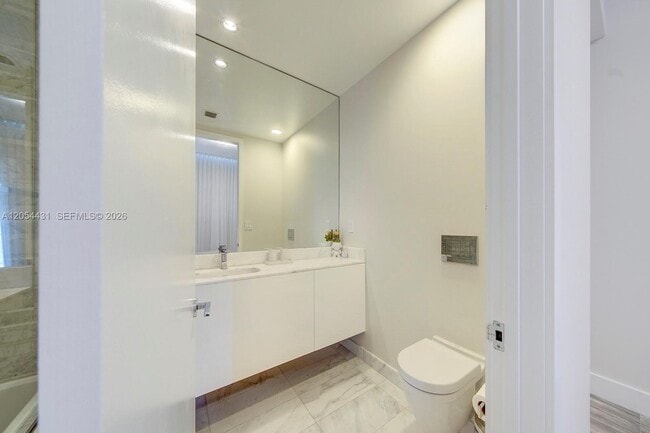Building Photo - 10203 Collins Ave