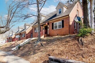 Building Photo - Spacious 1 Bedroom Duplex in Trinity Park,...