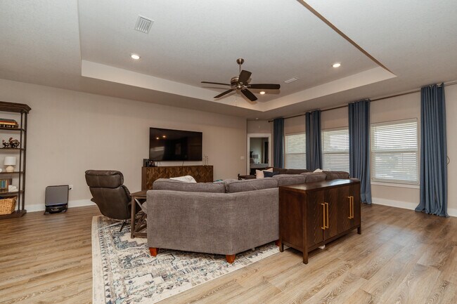Building Photo - 1106 Shoal River Dr