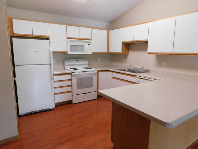 2870 Coral Ct 2870 Coral Ct Coralville IA 52241 Apartment Finder 2870 Coral Ct 2870 Coral Ct Coralville IA 52241 Apartment Finder