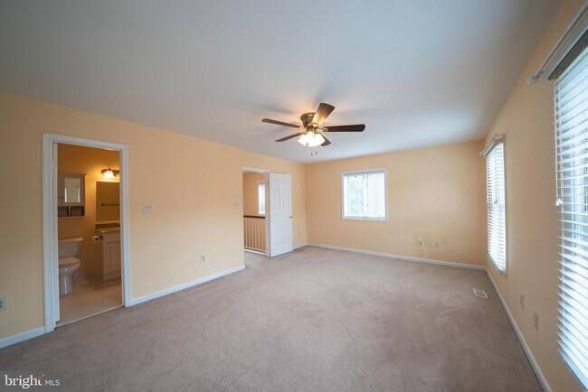 Building Photo - 10168 Turnberry Pl