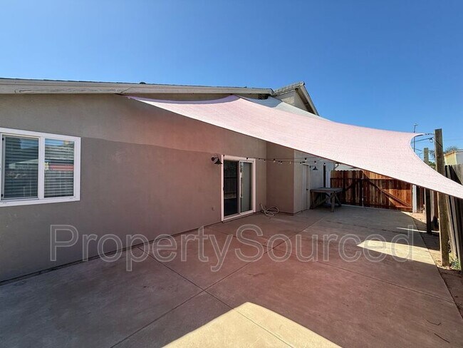Building Photo - 856 Nottingham Dr