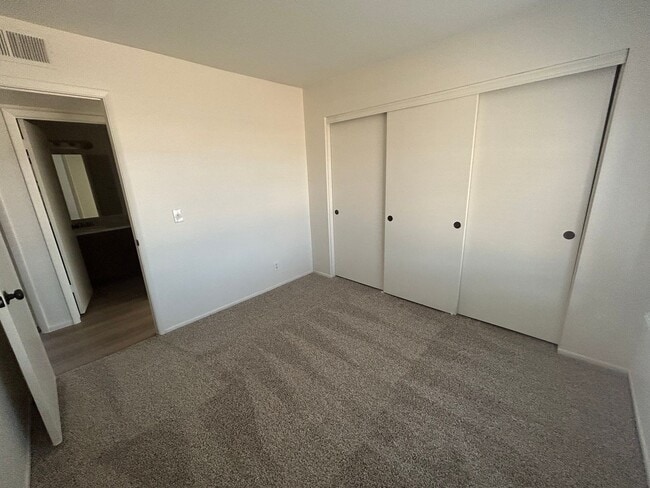 Building Photo - Amazing 3 Bed / 2 Bath in Peoria