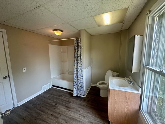 Building Photo - 728 McKinley Ave