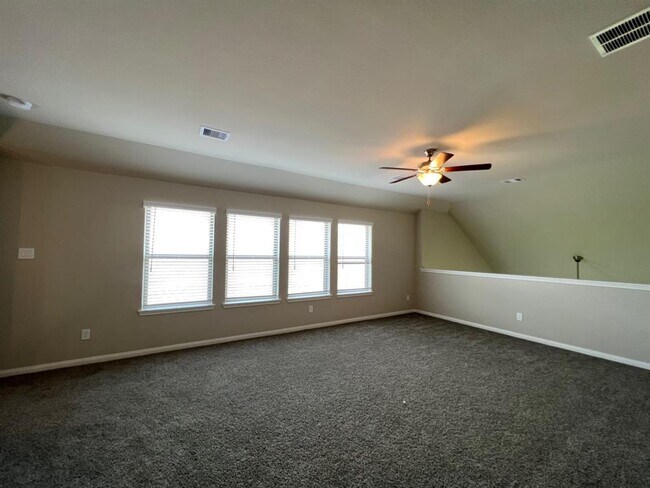 Building Photo - 8719 Arbor Trail Dr