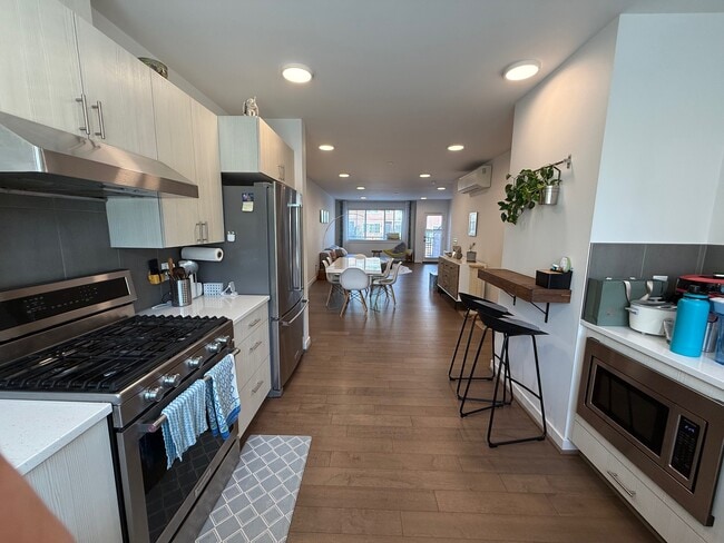 Building Photo - 1480 157th Ct NE