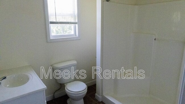 Building Photo - 410 Mill Rd