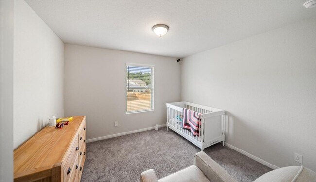 Building Photo - 2224 Cedar Vly Dr