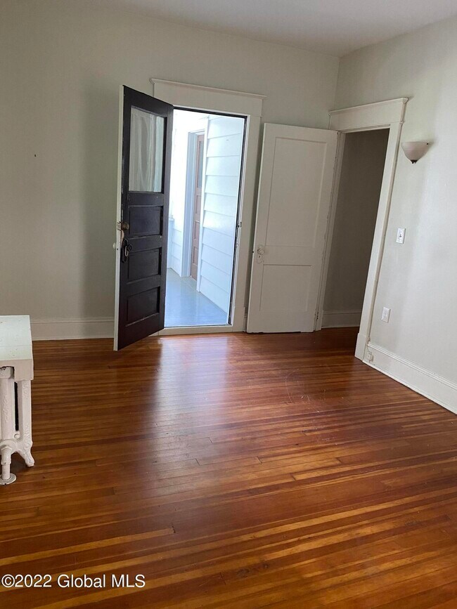 Building Photo - 663 Hudson Ave