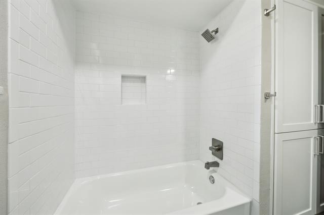 Building Photo - 810 Wildgrove Dr