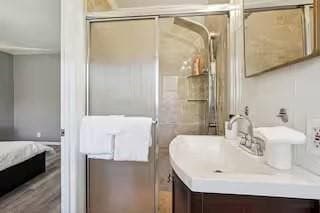 Building Photo - 6068 Tracy Valley Dr NW