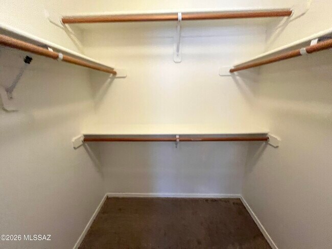 Building Photo - 5751 N Kolb Rd