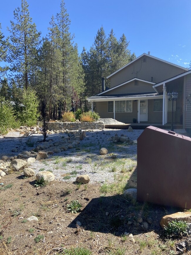 Building Photo - 2673 Wailaki St